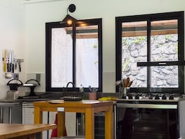 Vila | Cozinha privada | Cafeteira/chaleira, torradeira