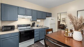 Apartemen, 2 kamar tidur | Dapur pribadi
