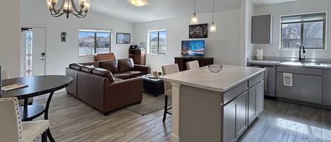 House, 3 Bedrooms | Interior