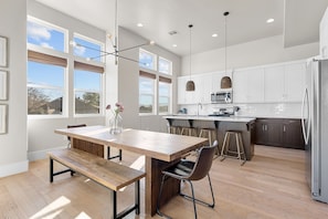 Condo, 3 habitaciones | Restaurantes