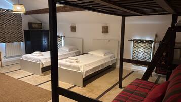 3 dormitoris, planxa i posts de planxar, wifi gratuïta i roba de llit