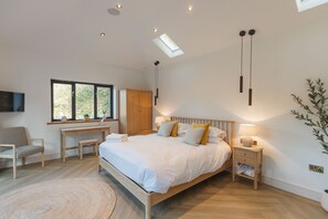 3 soverom, strykejern/-brett, wi-fi (inkludert) og sengetøy