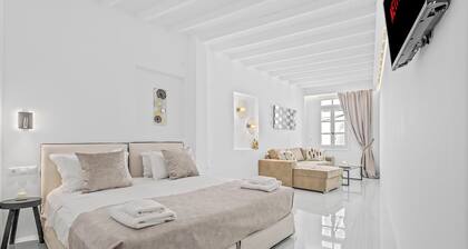 Heart of Mykonos Suites