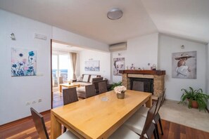 Dining - Dubrovnik Dream View Apartment - Two Bedoom Apartment with Terrace and Sea View (Ploce)