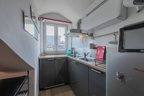 普通開放式客房 | 私人廚房 | 電熱水壺