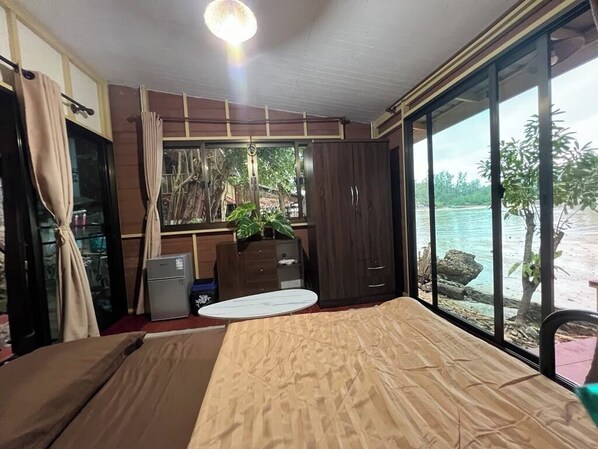 Bungalow, 1 Bedroom, Sea View, Sea Facing | View from room