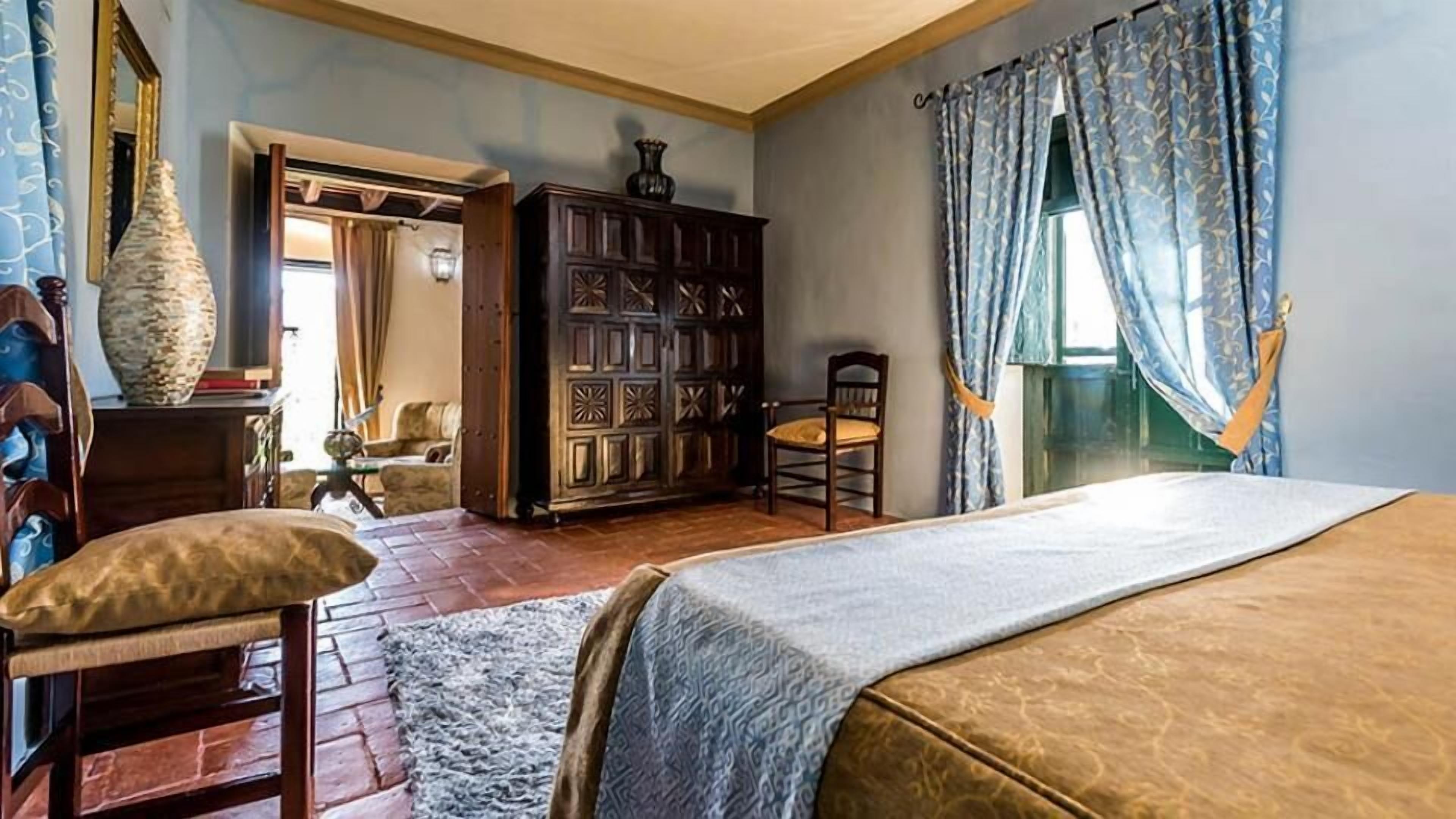 Suite clásica, vista a la colina | Wifi gratis 