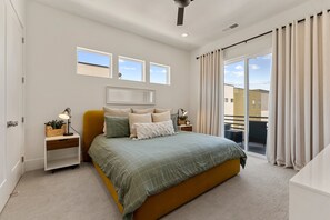 4 bedrooms, desk, iron/ironing board, internet - Villa #30 at Bloomington Country Club - Red Cliffs: Pool, Golf, Restaurant (St. George)