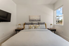 4 bedrooms, desk, iron/ironing board, Internet - Villa #30 at Bloomington Country Club - Red Cliffs: Pool, Golf, Restaurant (St. George)