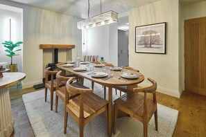 Dining - Host & Stay | Hovera Cottage (Windermere)