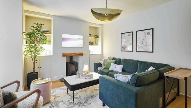 TV, fireplace, books, offices - Host & Stay | Hovera Cottage (Windermere)