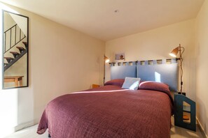 1 bedroom, iron/ironing board, travel crib, WiFi