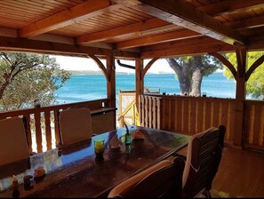 Outdoor dining - Mobilehome in Pirovac, 1st row by the sea (Pirovac)