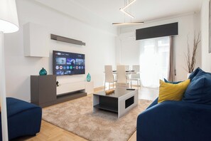 Living area - Stylish Renovated 2 Bd Apt in Exarcheia (Athens)