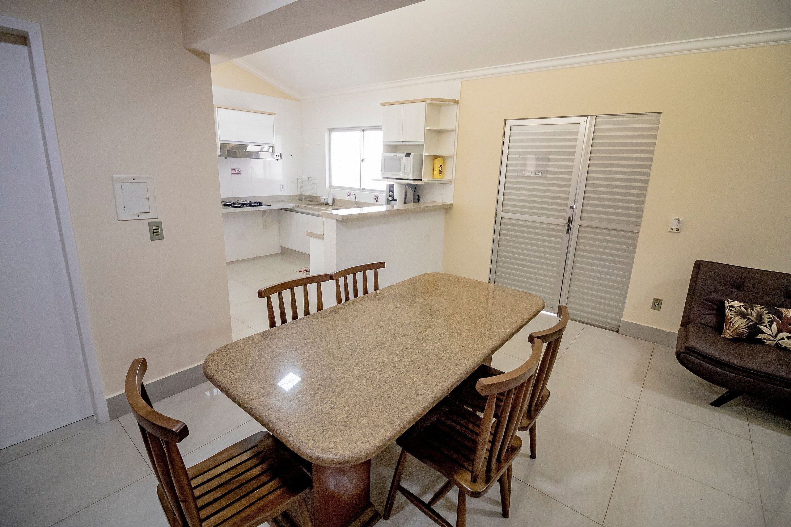 Departamento básico | Restaurantes