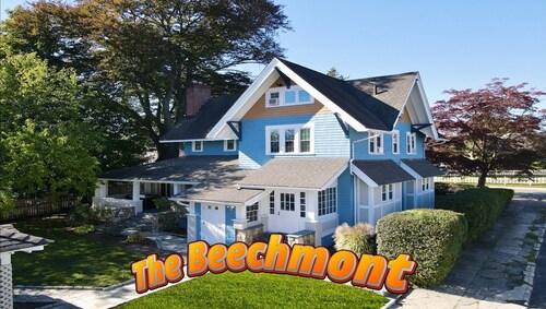 Charming Colonial for Events! – Perfect for Family Reunions and Group Getaways!