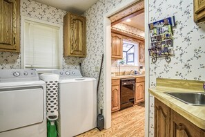 Interior - 11442 - 2 Rubi Place (Hot Springs)