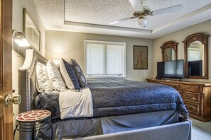 4 bedrooms, iron/ironing board, Internet, bed sheets - 11442 - 2 Rubi Place (Hot Springs)