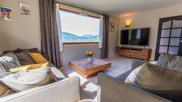 Smart-tv en een open haard