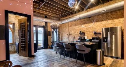 Welcome to Black Palace-A! A beautiful downtown loft with easy access to everyth