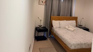 Room - Cozy 2-bed Apt, Sleeps 4 Near Jewellery Quarter (Birmingham)