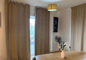 Interior - Cozy 2-bed Apt, Sleeps 4 Near Jewellery Quarter (Birmingham)