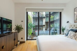 2 多间卧室、熨斗/熨衣板、WiFi、床单