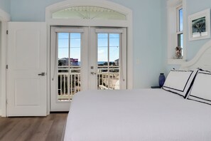 3 bedrooms, iron/ironing board, free WiFi, bed sheets - 🌊Dog Friendly Home with Private Pool-Steps to the Beach-Salty Owl🌊 (Cape San Blas)