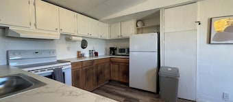 Spacious 4-bedroom mobile home with 6 beds