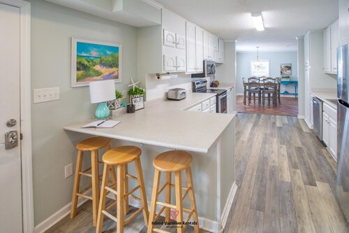 South Beach Bungalow, Tybee Island, Jacuzzi, sleeps 12