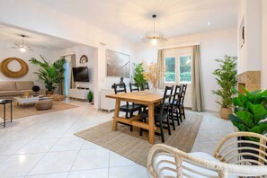 Dining - Villa Grande Casa with Pool, Villa Grande Casa with Swimming Pool (Corfu)