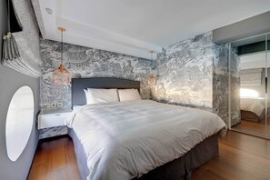 6 habitaciones, caja de seguridad en la habitación y escritorio