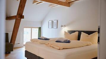 Luxury Condo, Balcony | Individually decorated, individually furnished, laptop workspace