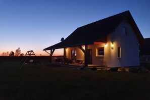 Exterior - Comfortable holiday home, private garden, sauna (Smołdzino)