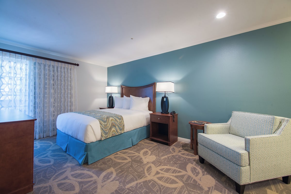 1 bedroom, in-room safe, laptop workspace, iron/ironing board