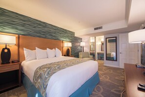 Caja fuerte y espacio para trabajar con un portátil