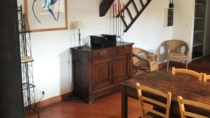 Unclassified image, 5 of 10, button - Gîte with swimming pool in the Gers, 45 minutes from Toulouse.  (Gimont)