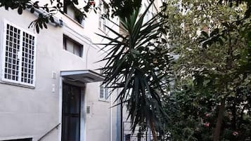 Esterni