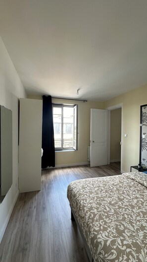 1 Schlafzimmer, Bügeleisen/Bügelbrett, WLAN, Bettwäsche