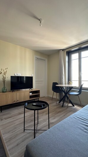 1 Schlafzimmer, Bügeleisen/Bügelbrett, WLAN, Bettwäsche