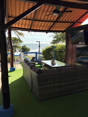 المنطقة المحيطة بالمنشأة