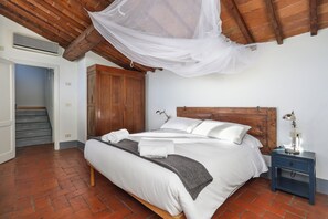 Apartment, City View | 1 bedroom, iron/ironing board, free WiFi - Capponi Terrace (Florence)