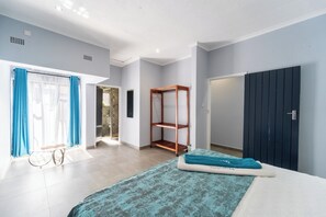 3 室のベッドルーム、アイロン / アイロン台、WiFi、ベッドシーツ