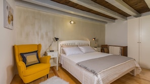 7 Schlafzimmer, Bügeleisen/Bügelbrett, Bettwäsche