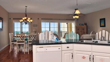 Kondominium, Beberapa Tempat Tidur (Club at Cape San Blas 2B) | Interior