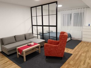 1 bedroom, WiFi, bed sheets - Lovely apartment with WiFi in charming Novi Sad (Novi Sad)