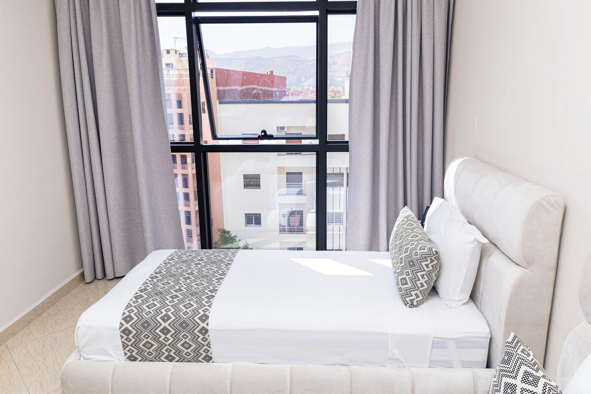 Comfort Apartment, 2 Bedrooms | Blackout drapes, soundproofing, iron/ironing board (on request)