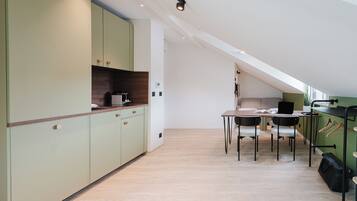 Studio 107 | Free WiFi