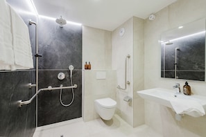 Studio Confort, accessible aux personnes à mobilité réduite | Salle de bain