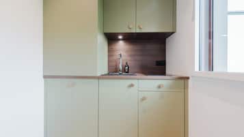 Studio 5 | Private kitchen | Fridge, microwave, oven, stovetop